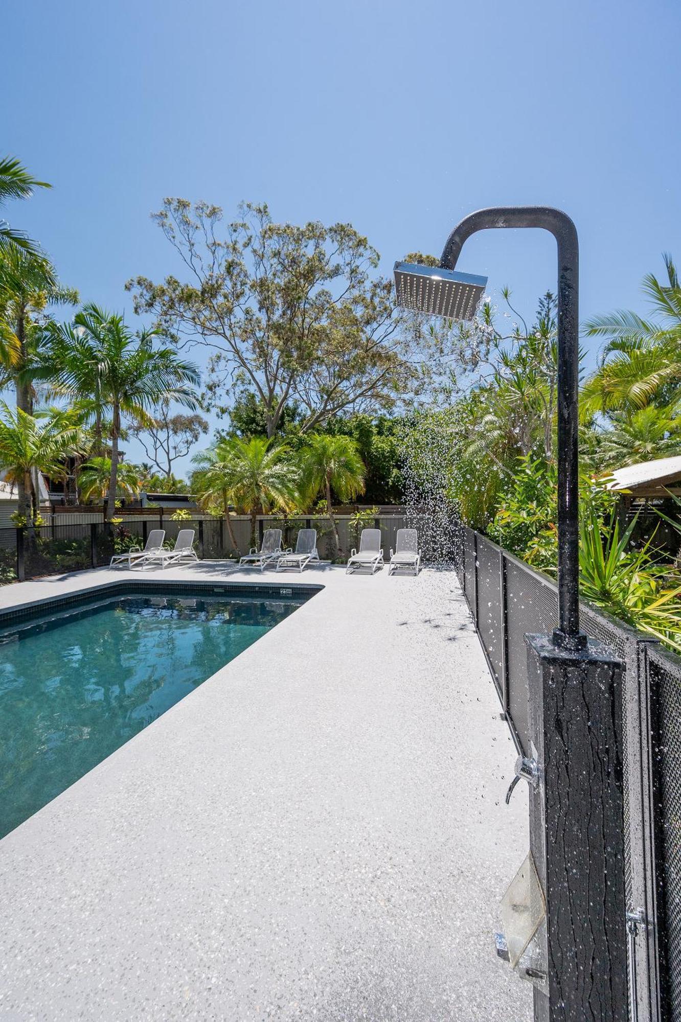 Caribbean Noosa Aparthotel Bagian luar foto